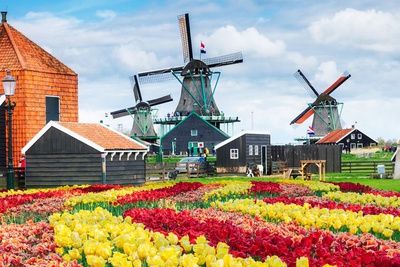 Visit to Volendam, Marken and Windmills of Zaanse Schans