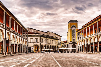 Visita à Cidade de Ravenna com partida do porto de Ravenna - Shore2Shore  Brasil