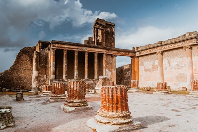 Visit Pompeii ruins without waiting in line from Salerno