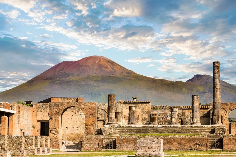 Visit Pompeii ruins (with skip the line entrance)
