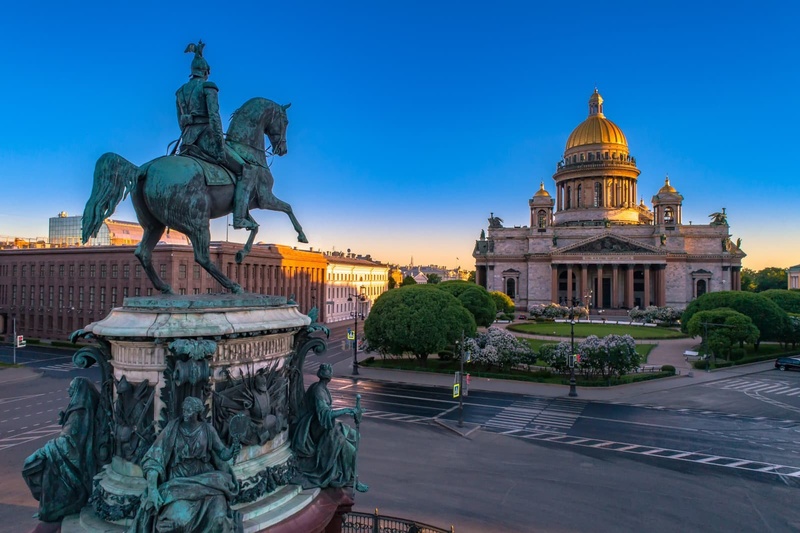 Saint Petersburg two-day tour